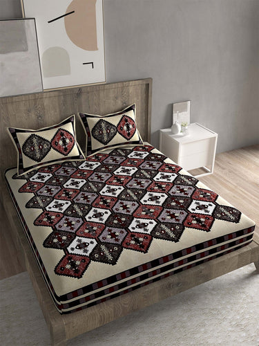 https://cdn.shopify.com/s/files/1/1857/6931/products/e2335301-d48f-408d-8c1b-f90bb7b321891677833061175280TCExtraLargeCottonKingSizeBedsheetwith2PillowCoversFor10M1.jpg?v=1703241843